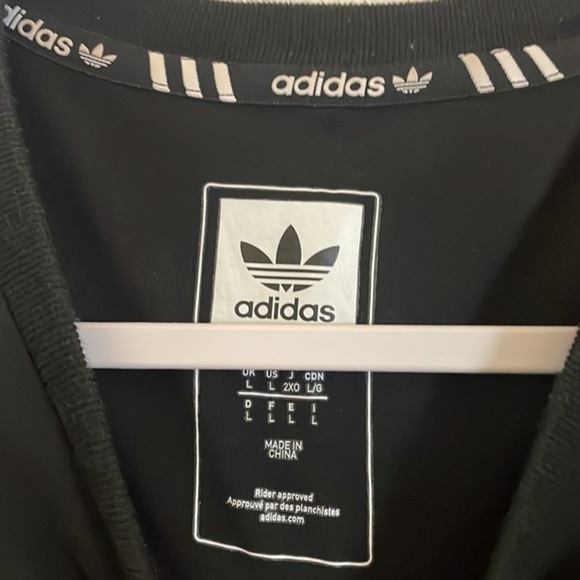 ADIDAS Floral Chest Short Sleeve T-shirt - Large - Picture 8 of 8